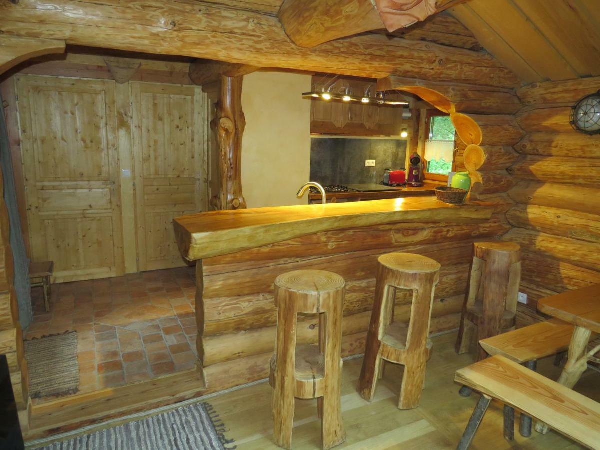 La Cabane De Hans Saint-Martial-de-Gimel Eksteriør bilde